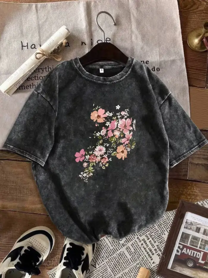 T-shirt pour femme à motif floral papillon