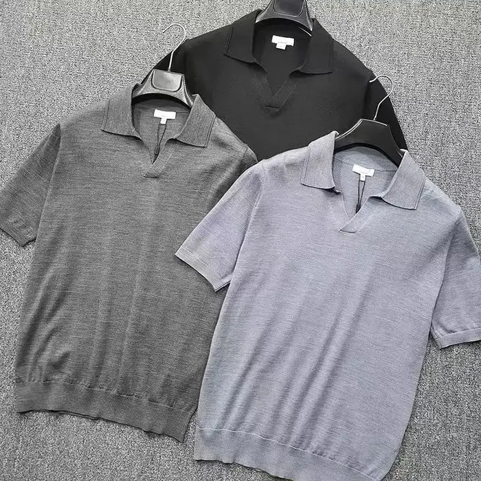 Polo à manches courtes à col en V pour hommes