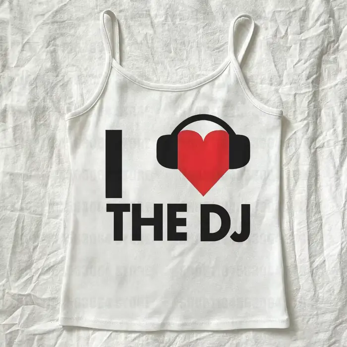 T-shirt blanc imprimé « I Love DJ », T-shirt Y2K style streetwear, haut décontracté esthétique music