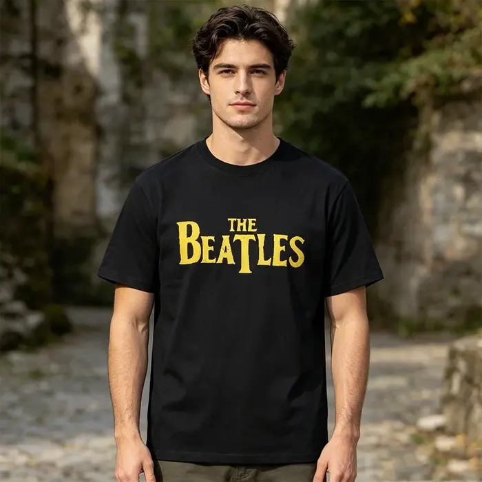 T-shirt The Beatles Black Rock Band