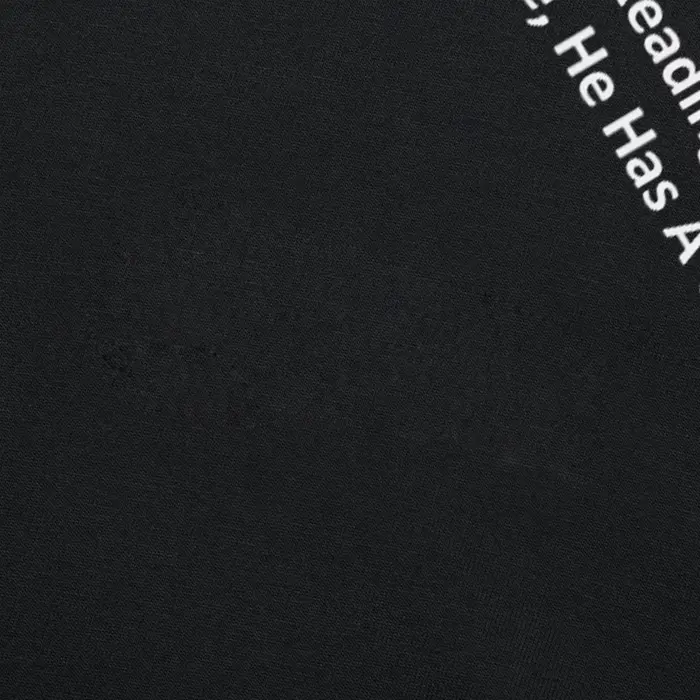 T-shirt unisexe en coton doux, cadeau de petit ami de couple, si vous lisez ceci, vous êtes trop proche, il a une petite amie, Y-100%