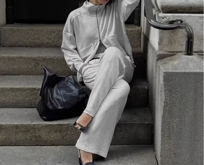 Ensemble deux pièces sweat-shirt et pantalon gris pour femmes