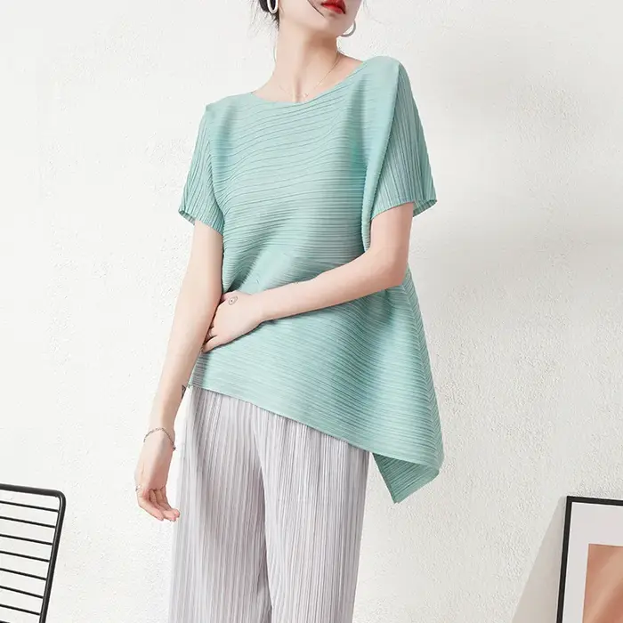 Miyake haut court plissé 2025 été nouveau Design irrégulier ample grande taille col rond T-shirt à manches courtes