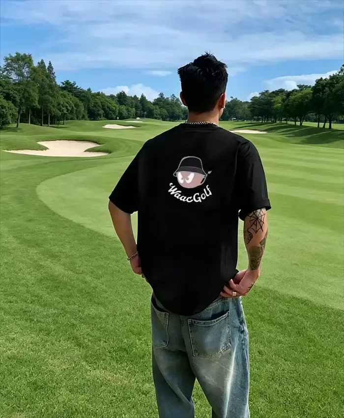 T-shirt blanc tendance pour le golf