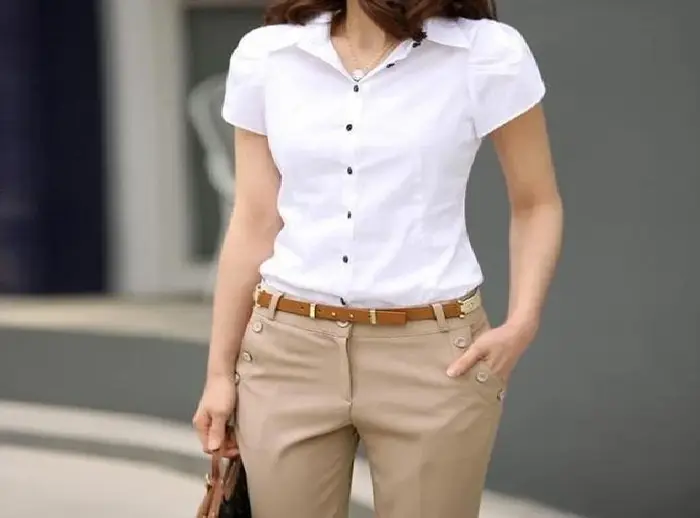 Chemise blanche à volants pour femmes