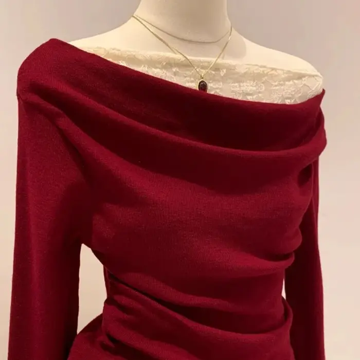 Dentelle rouge un cou épaules dénudées T-Shirts à manches longues femmes