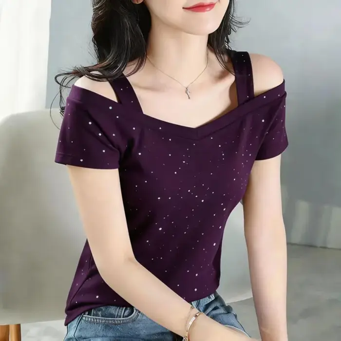 T-shirt violet pour femme à épaules dénudées