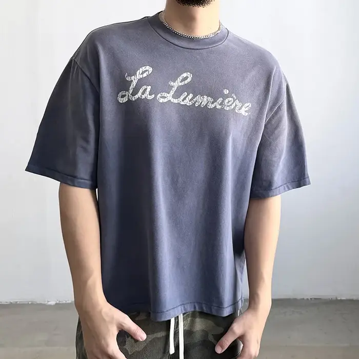 T-shirt décontracté unisexe Saint La Lumière avec logo imprimé lettres craquelées