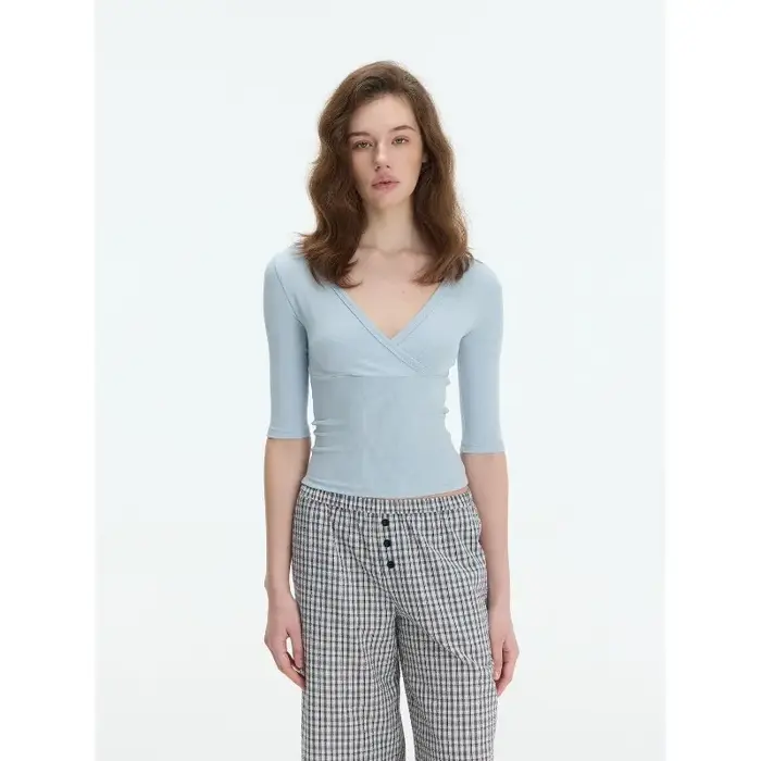 T-shirt côtelé à col en V croisé pour femme