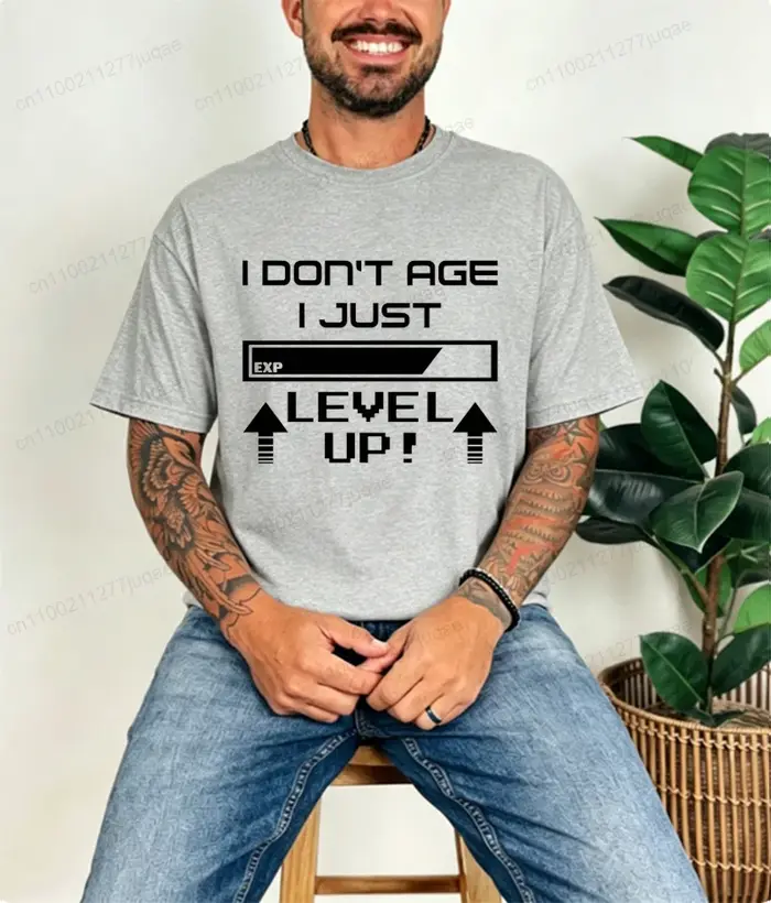 T-shirts drôles « Je ne vieillis pas