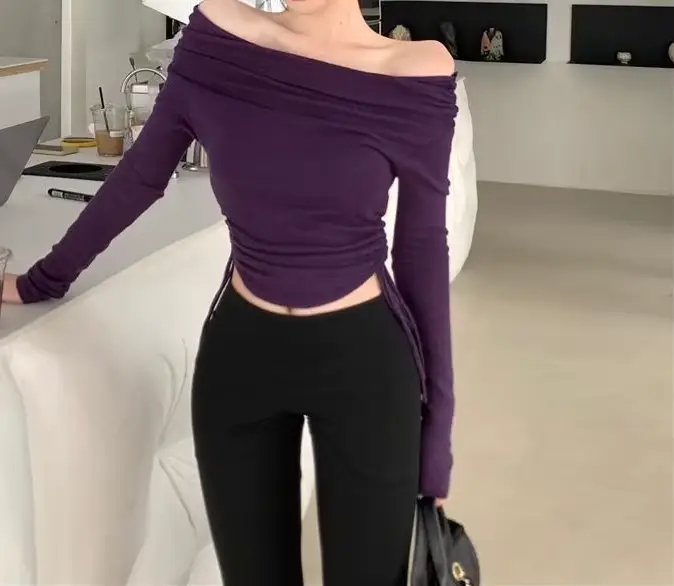 T-shirt violet à manches longues et épaules dénudées pour femme