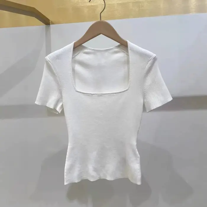 T-shirt en tricot à col carré pour femme