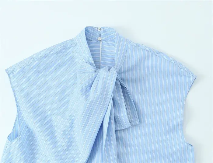 Chemisier Femme Printemps 2026 Nouveau Style Bleu Clair Rayé Sans Manches avec Nœud Décoratif Décontracté Tendance Personnalité