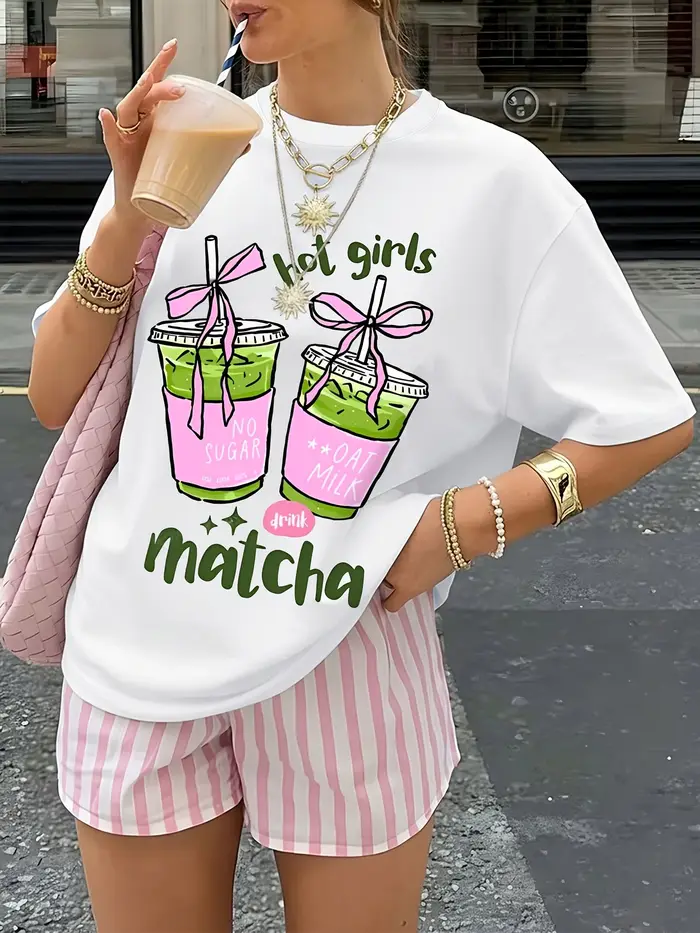 T-shirt pour femmes avec motif 'Hot Girls Drink Matcha' et nœud rose mignon, esthétique vintage coqu
