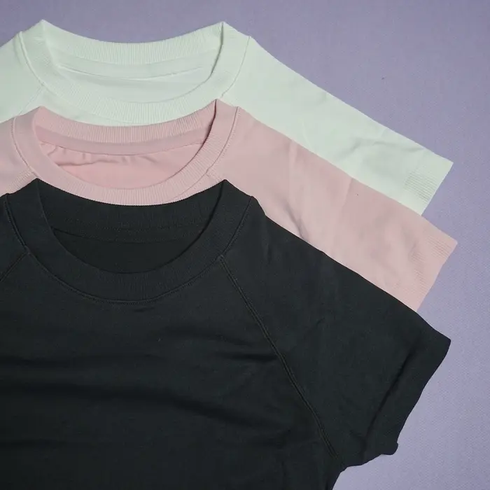 T-shirt de sport à manches courtes pour femme DFDK