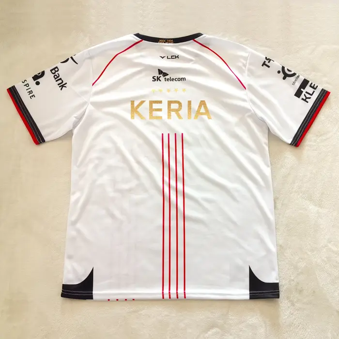 Maillot de l'équipe commémorative cinq étoiles du Championnat T1 2026