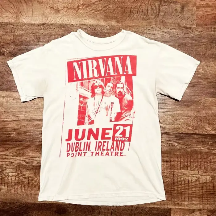 T-Shirt classique avec Logo rouge du groupe de rock Nirvana