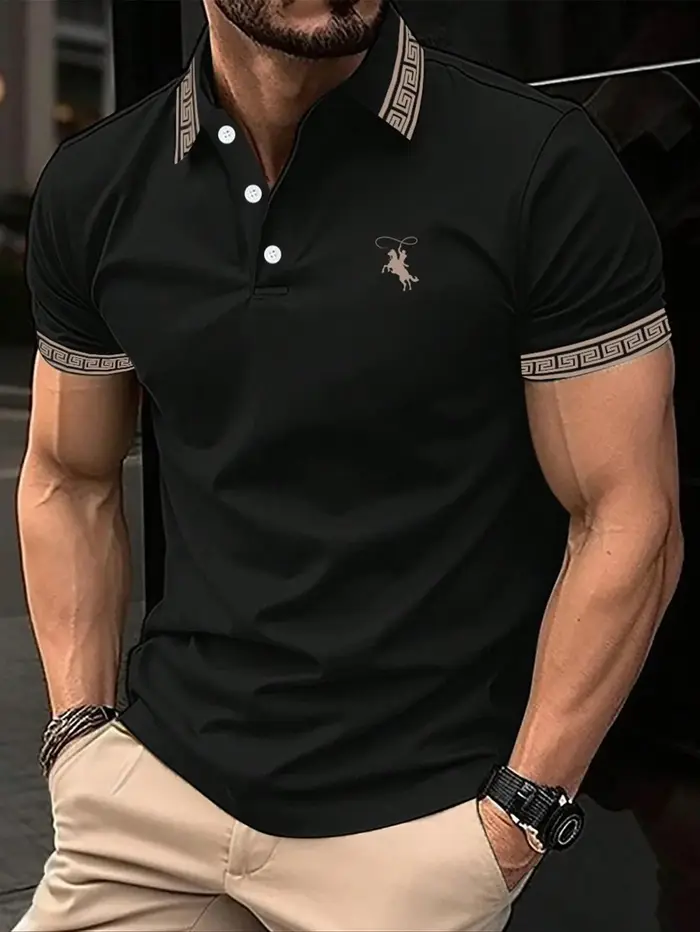 La nouvelle chemise POLO à manches courtes pour hommes pour l'été 2025 présente une impression de mo