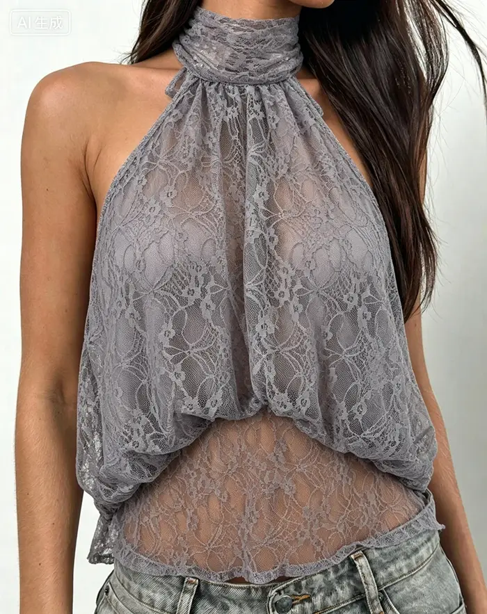 Top en dentelle à licou