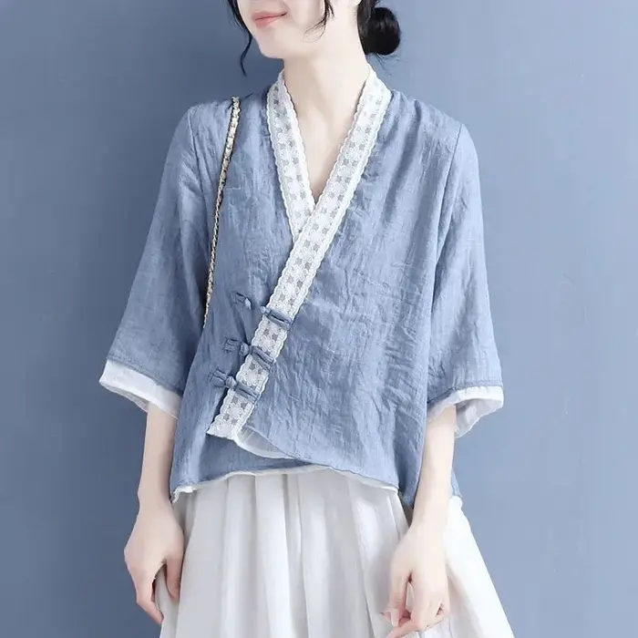 Chemise en dentelle à col en V pour femmes