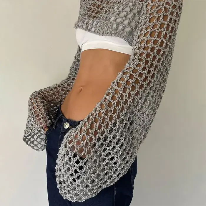 Haut court en crochet à manches longues pour femmes