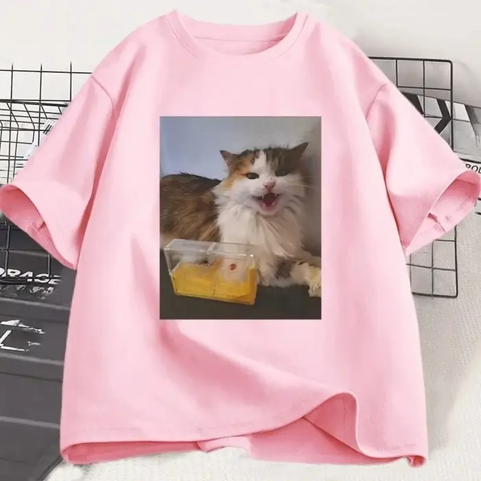 T-shirt sur le thème du chat pour femmes