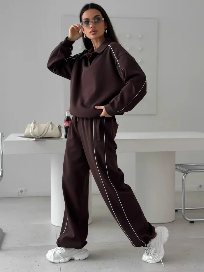 Ensemble de survêtement 2 pièces pour femme automne 2026 : haut polo à manches longues et pantalon large avec bande latérale – Tenue décontractée et sportive