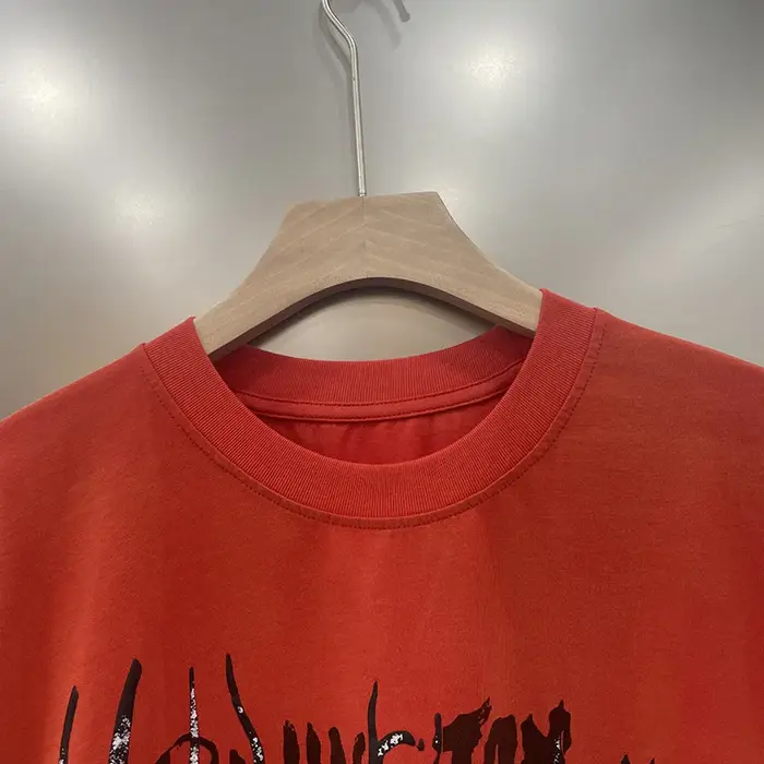 T-shirt RRR-123 imprimé avec un logo de High Street Graphics