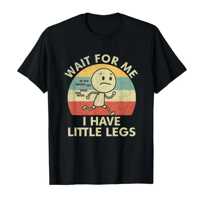T-shirt humoristique avec des blagues et des memes sur les jambes courtes