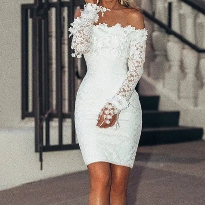 Robe courte en dentelle blanche pour femme