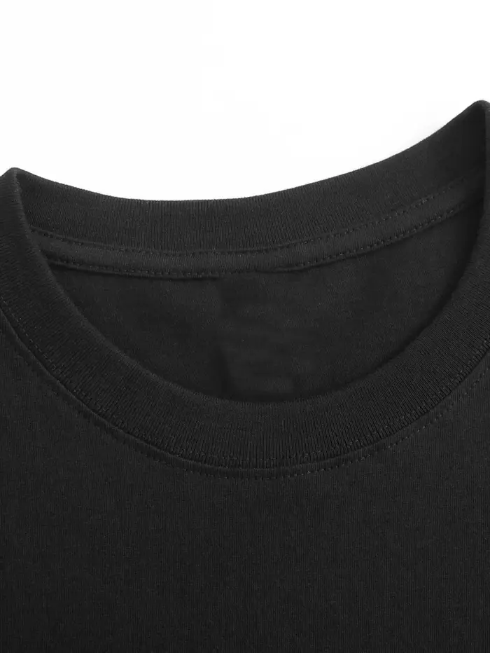 T-shirt blanc pour femmes avec imprimé graphique de points de cœur noir