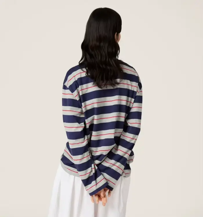 T-shirt rayé à manches longues pour femme, design de luxe 2026, pull décontracté à col rond avec poc