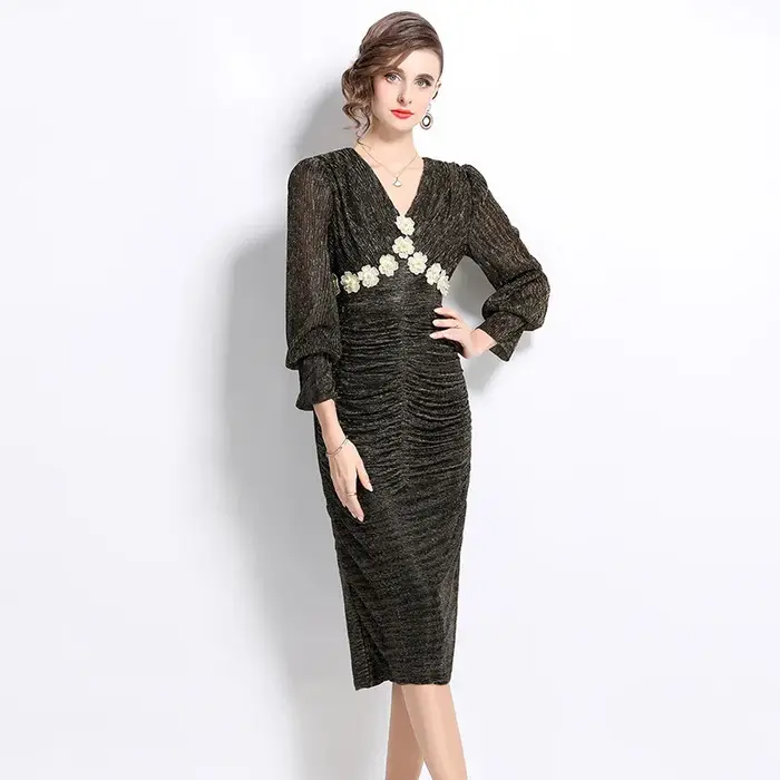 Élégant lanterne manches noir brillant soie plis robes moulantes femmes Sexy col en V Floral perles soirée gaine