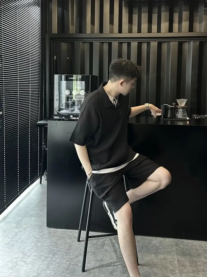 Polo plissé japonais Miyake pour homme, décontracté, ample, col à revers, manches courtes, haut quot