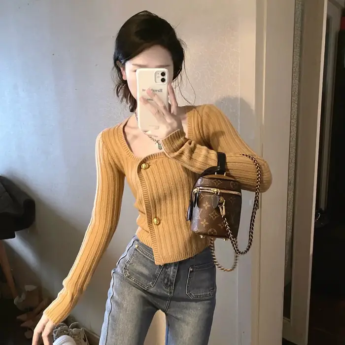 Pull à col carré pour femmes