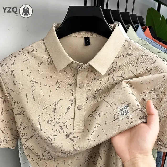 Polo brodé et imprimé avec logo minimaliste pour hommes