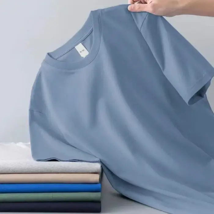 T-shirt à manches courtes de couleur unie à la mode pour homme