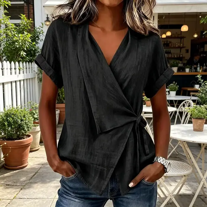 T-shirt Femme Nouveau Style Décontracté Col Montant à Nouer Col en V Asymétrique Manches Courtes avec Liens Latéraux Coupe Ample Irrégulière