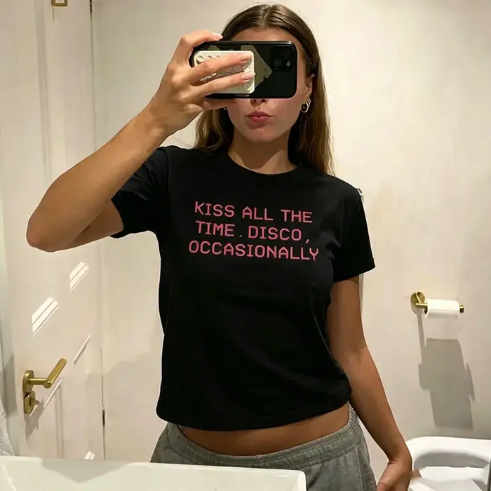 Baiser toute la journée. T-shirt Disco Occasionnel Oversize Homme Femme Streetwear Top Harry Style Album Merch Nouveaux Tees de Concert de Tournée
