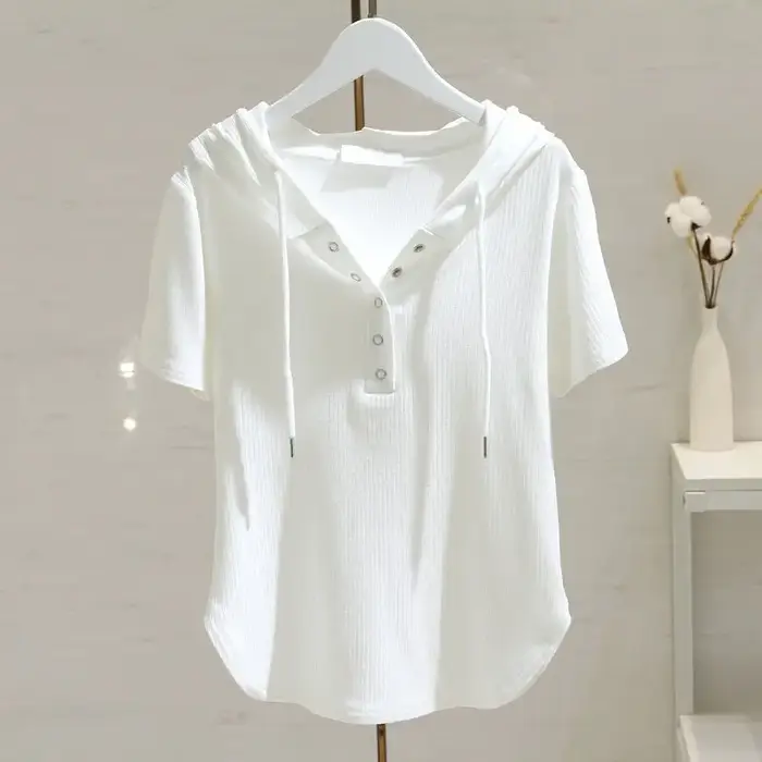T-shirt blanc à capuche avec cordon de serrage pour femmes
