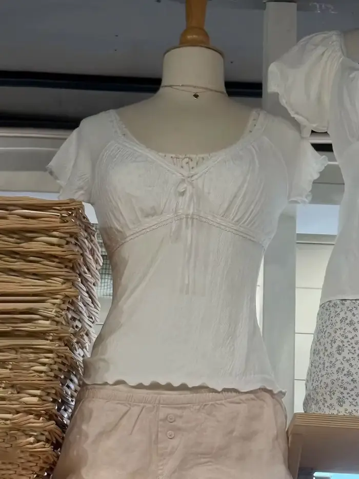 Blanc plis col en v cordon mince T-shirts femmes été nouveau coton décontracté à manches courtes