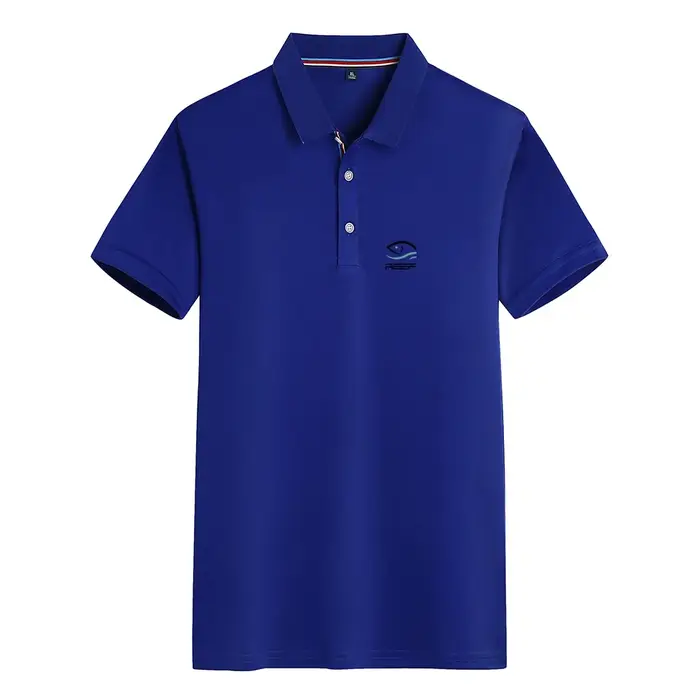 Polo polyvalent et minimaliste