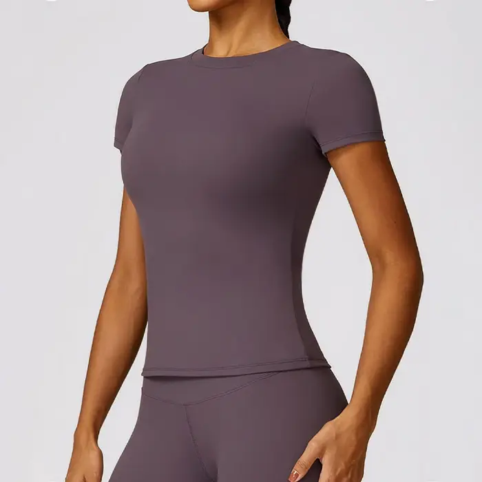 T-shirt de sport à manches courtes pour femmes