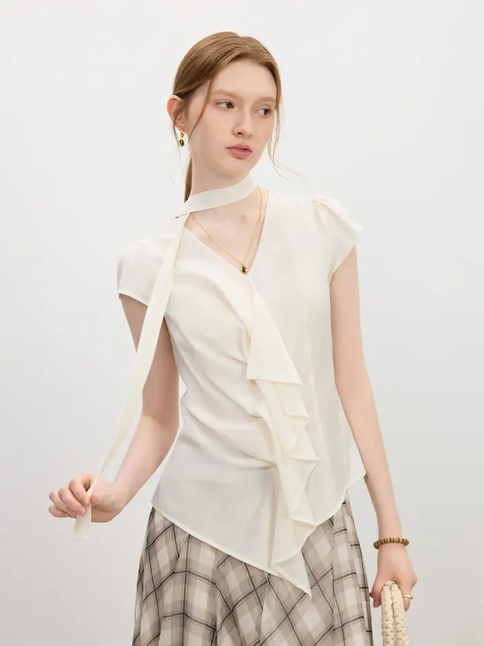 FSLE chemise à volants col en v pour les femmes 2025 été nouveauté tempérament élégant trajet manches volantes mince Chic haut 25FS12683