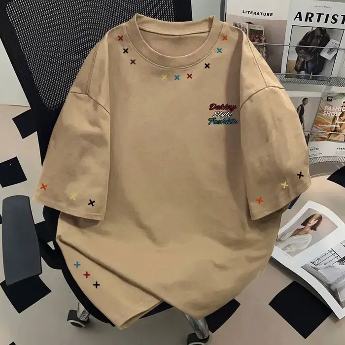 T-shirt en coton à manches courtes pour hommes et femmes, nouvelle tendance d'été, Simple, demi-manches, Cool, assorti à tout, couleur unie, haut de tempérament