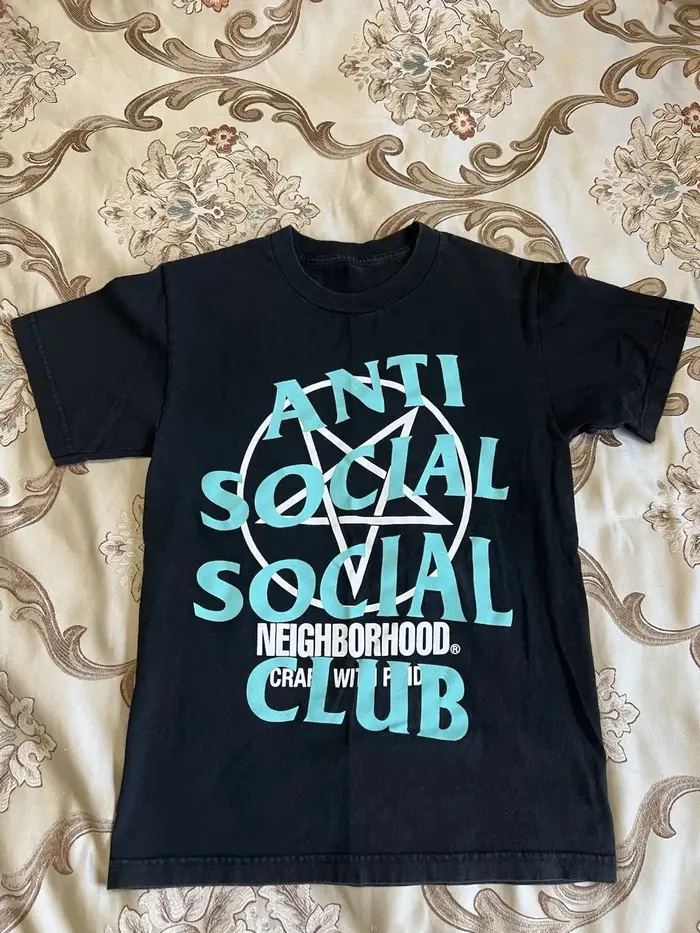 T-shirt décontracté noir et bleu Anti Social Club