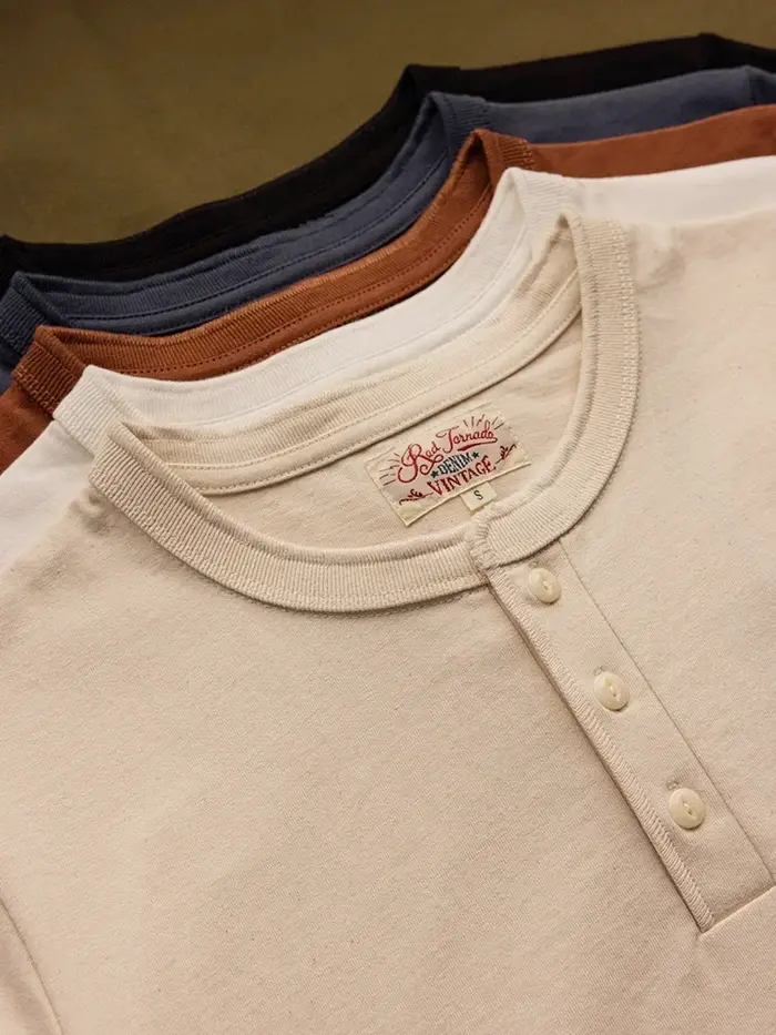 T-shirt Henley à manches courtes Tornado rouge pour hommes