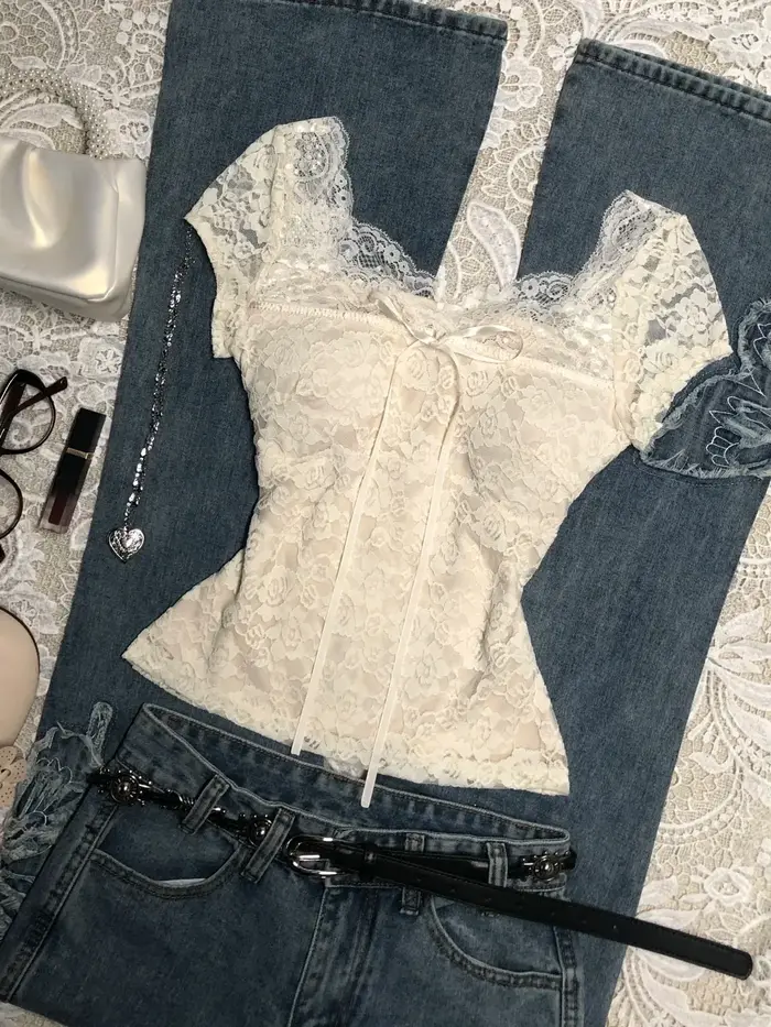 T-shirt Slim en dentelle pour femmes