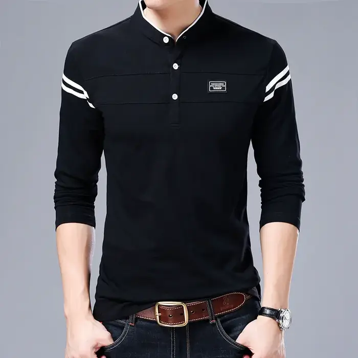 Polo à manches longues et col montant pour hommes, avec manches rayées, détail du logo, bouton multi
