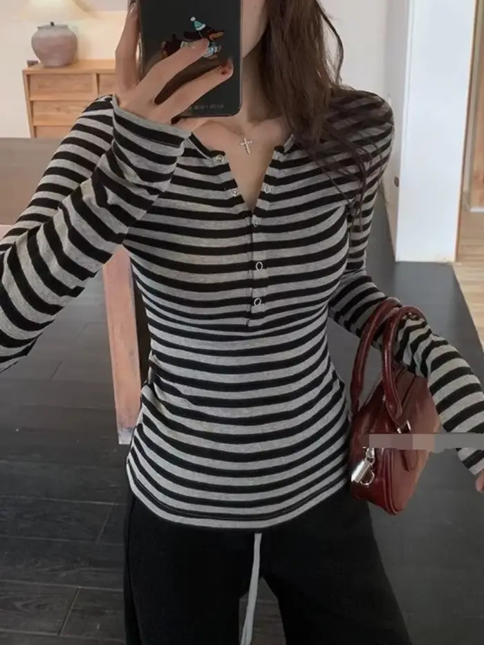 Vintage rayé mignon t-shirts femmes mode coréenne bouton fée Grunge T-Shirt Y2K vêtements décontracté automne hiver haut